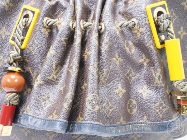 11954 4 Louis Vuitton Kalahari GM Shoulder Bag Monogram