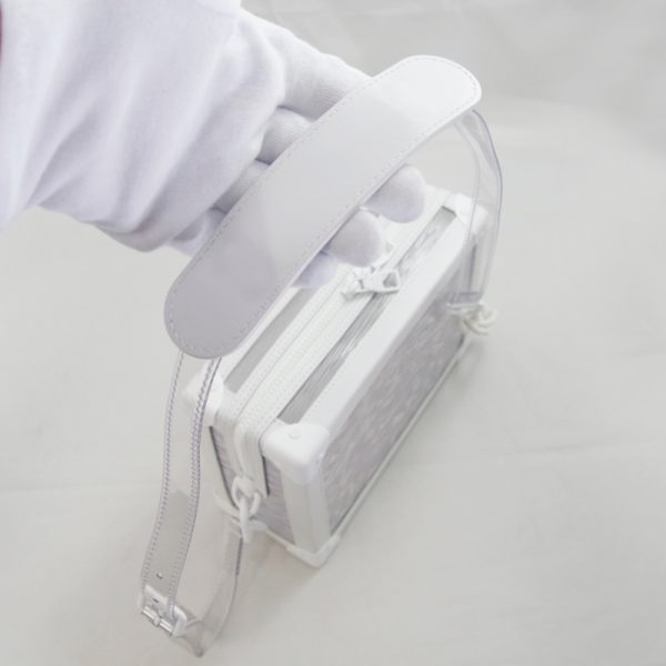 1207a6 Louis Vuitton Soft Trunk Shoulder Bag White Clear