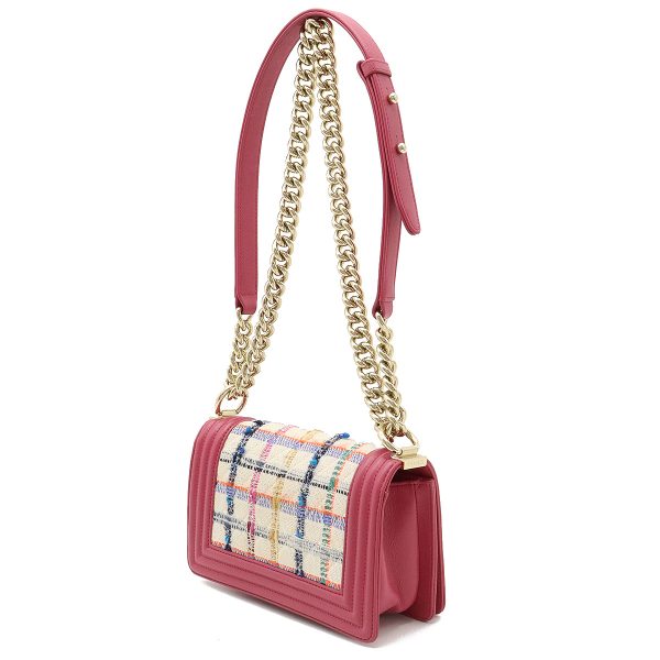 12330463 2 Chanel Boy Chanel Chain Bag Pink