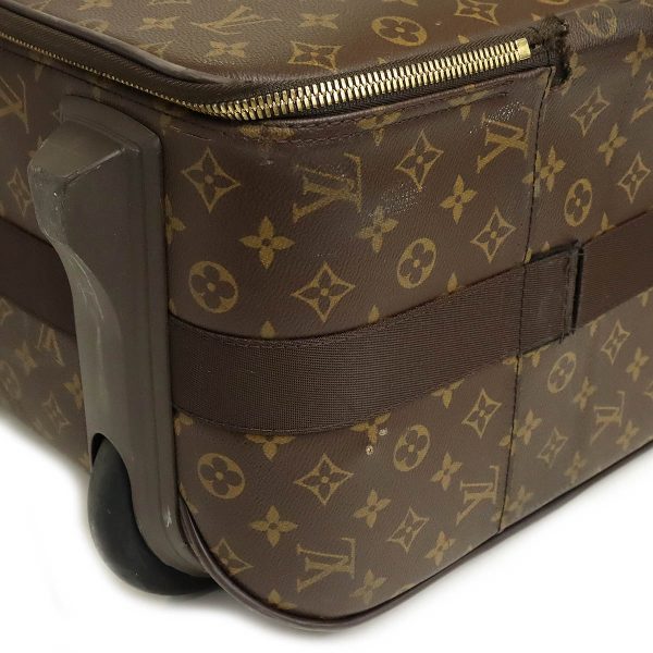 12361068 3 LOUIS VUITTON Pegas 70 Suitcase Monogram