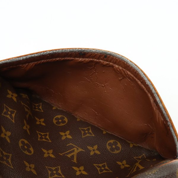 12380395 8 LOUIS VUITTON Trocadero 27 Shoulder Bag