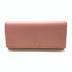 1240001037105 1 Louis Vuitton Taiga Epicea Key Case