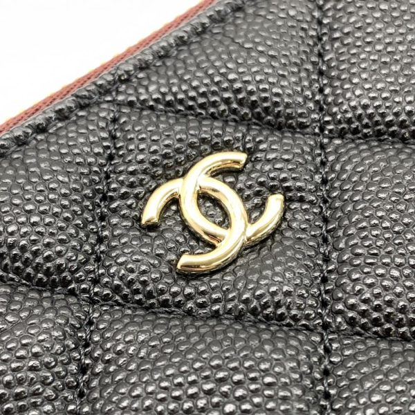 1240001037116 6 Chanel Matelasse Caviar Skin Mini Pouch Black