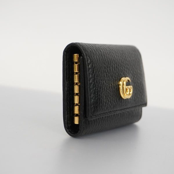 1240001037159 2 Gucci GG Marmont Key Case Black Gold Hardware