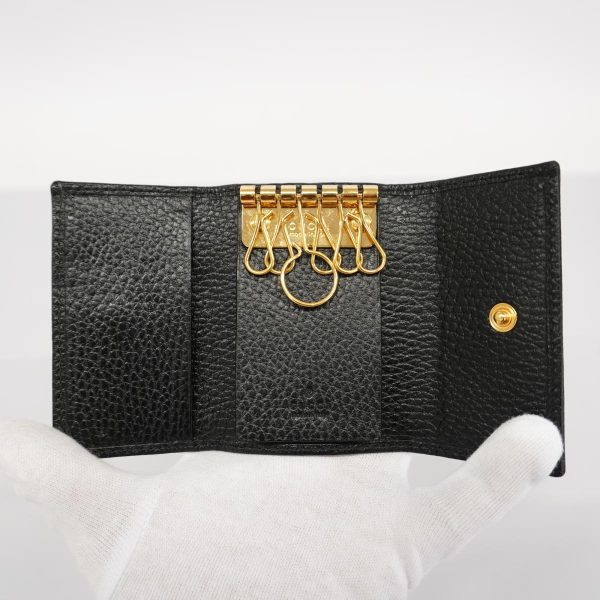 1240001037159 3 Gucci GG Marmont Key Case Black Gold Hardware