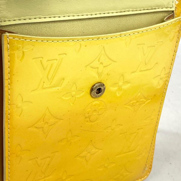 1240001037175 10 Louis Vuitton Shoulder Bag Vernis Mott Lime Yellow