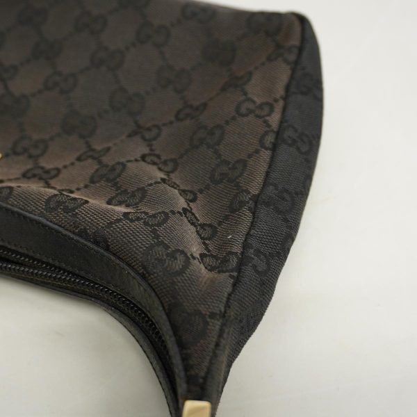 1240001038052 10 Gucci Shoulder Bag GG Canvas Black Champagne