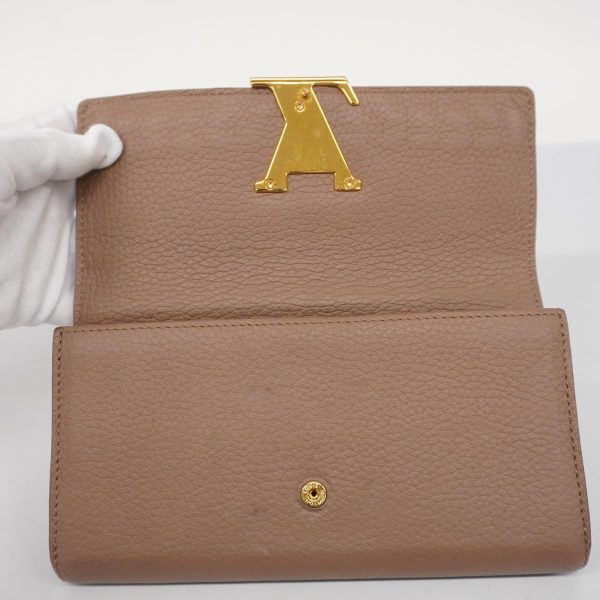 1240001038617 3 Louis Vuitton Wallet Portefeuille Capucines Taupe