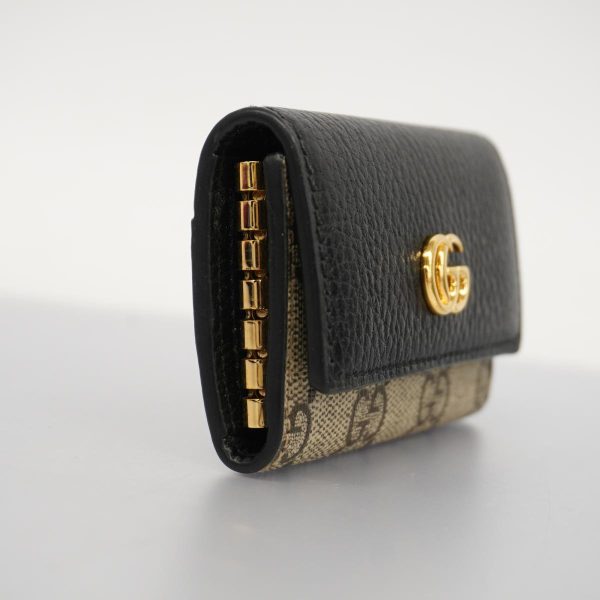 1240001039103 2 Gucci Key Case GG Marmont Leather Black Beige