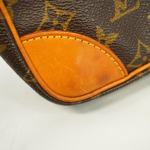 1240001039207 9 Louis Vuitton Compiègne 28 Monogram Pouch Bag Brown