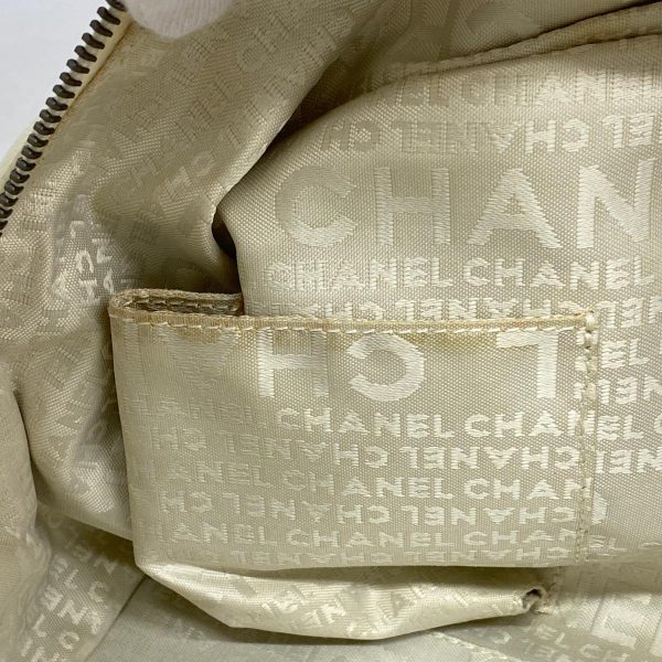 1240001039614 10 Chanel Handbag Chocolate Bar Caviar Skin White