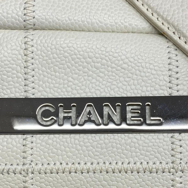 1240001039614 12 Chanel Handbag Chocolate Bar Caviar Skin White