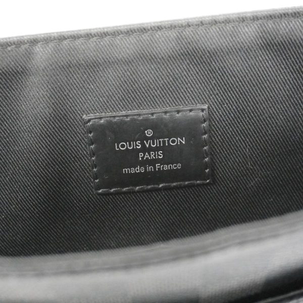 1240001039905 5 Louis Vuitton Shoulder Bag District MM NM Black