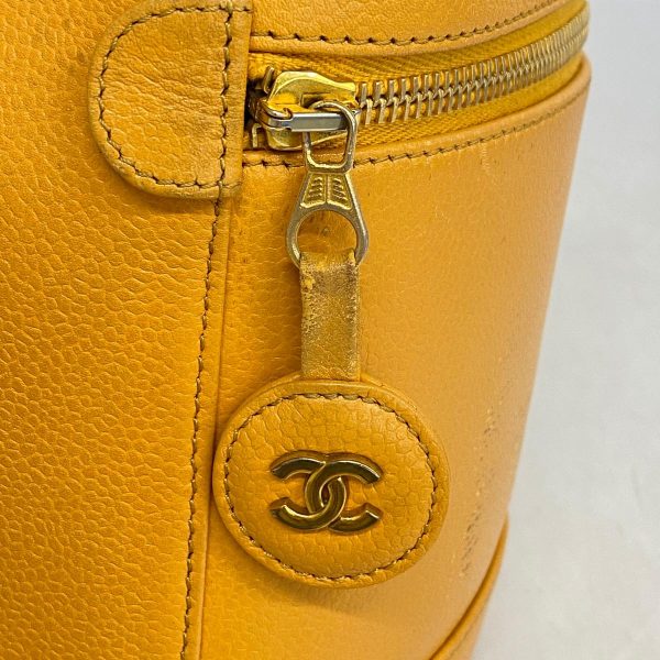 1240001039961 8 Chanel Vanity Bag Caviar Skin Orange Gold Hardware