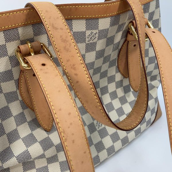 1240002021383 5 Louis Vuitton Hamposted MM Bag Damier Azur White