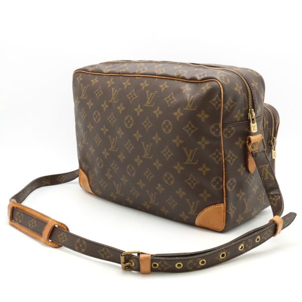 12411037 2 LOUIS VUITTON Nile GM Shoulder Bag Monogram