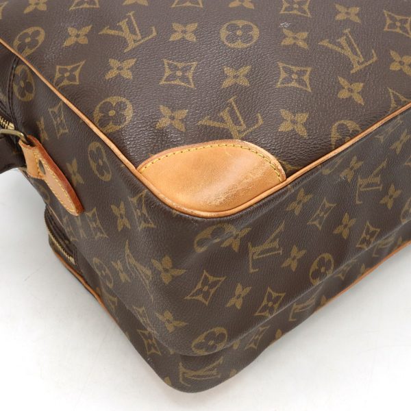 12411037 3 LOUIS VUITTON Nile GM Shoulder Bag Monogram