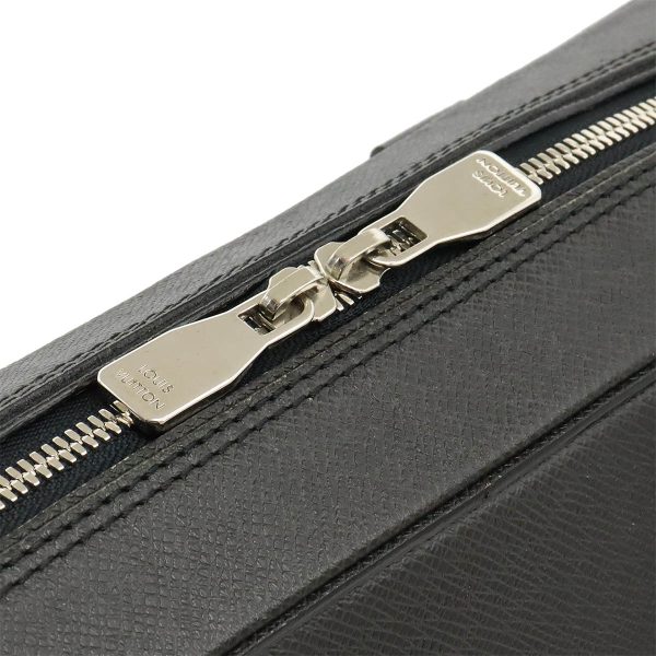 12420594 6 Louis Vuitton Neo Igor Taiga Briefcase Black