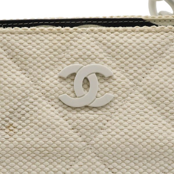 12420647 9 Chanel Matelasse Cocomark Tote Bag Plastic Chain Straw Leather White