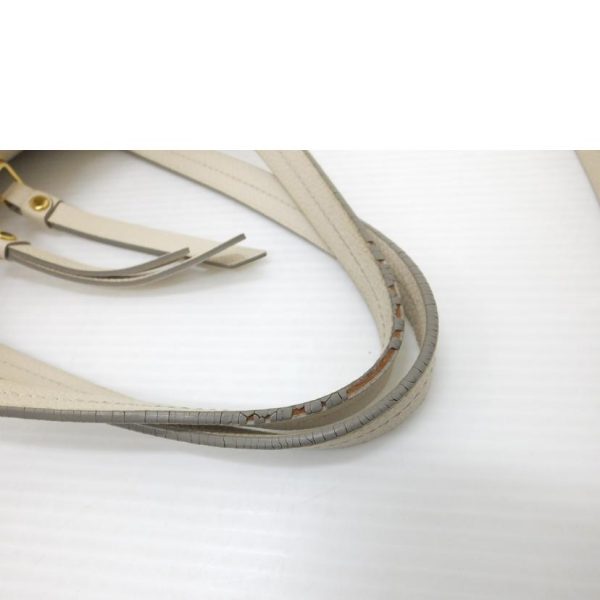 19453 8 Louis Vuitton Lumineuse PM Monogram Empreinte Neige Bag White