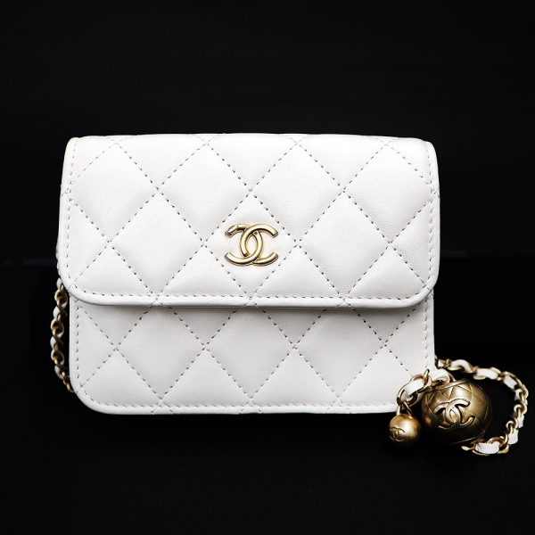 200003603019 Chanel Coin Purse Chain Wallet Clutch Bag Matelasse Lambskin White