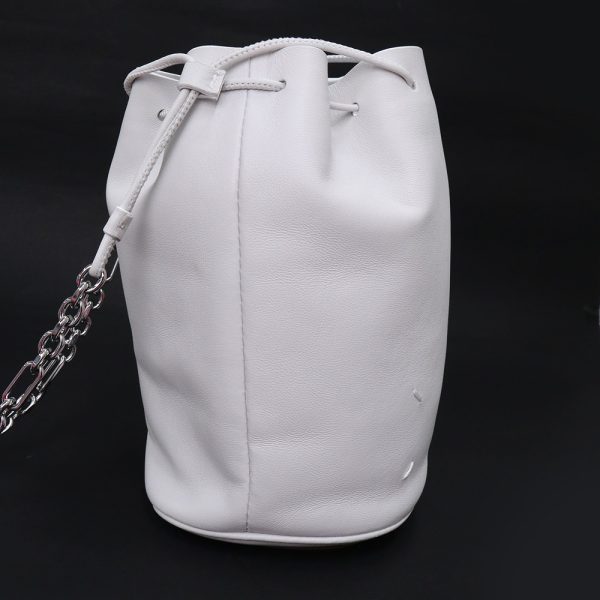 200008882019 5 Maison Margiela Tabi Bucket Shoulder Bag White