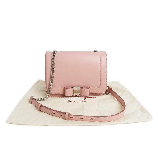 200009347019 2 Salvatore Ferragamo Vara Ribbon Shoulder Bag Pink