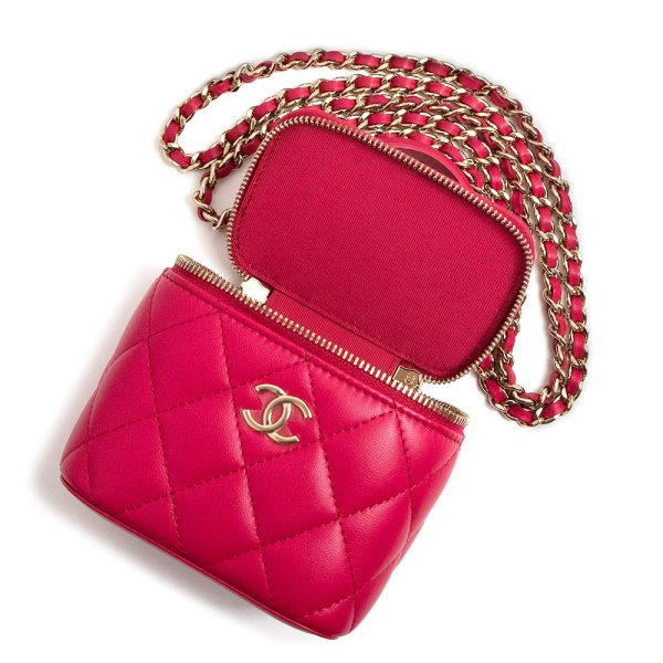 200009689019 10 CHANEL Small Vanity Matelasse Lambskin Leather Shoulder Handbag Pink