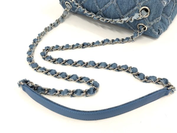 2000111252100118 5 Chanel Chain Shoulder Bag Here Mark Denim Light Blue