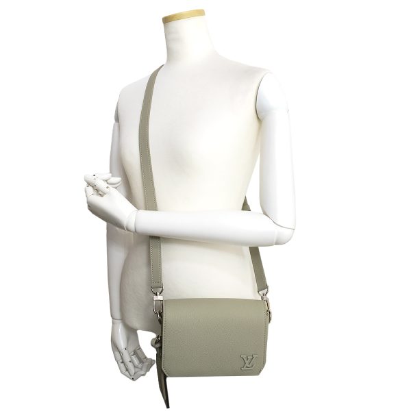 200011596019 8 LOUIS VUITTON Fastline Wearable Shoulder Bag Crossbody Sage Green