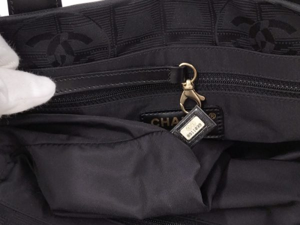 2000121257200108 8 CHANEL New Travel Line Tote PM Coco Mark Nylon Black