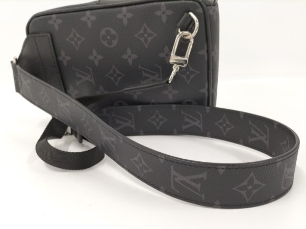 2000773252001126 7 Louis Vuitton Taigarama Outdoor Sling Bag PVC Leather Monogram Noir Black