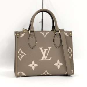 oplus 256 Louis Vuitton Cava Voyage NV Tote Bag Navy