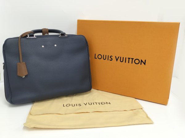 2000773257601073 10 Louis Vuitton Armand Briefcase MM 2WAY Business Bag Taurillon Navy