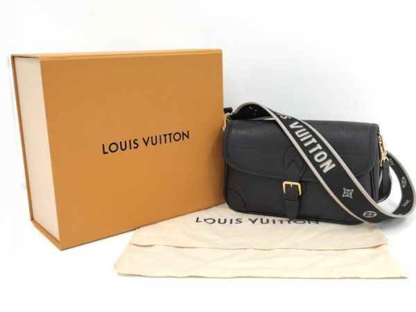 2000773257701541 10 Louis Vuitton Diane 2WAY Shoulder Bag Monogram Empreinte Noir