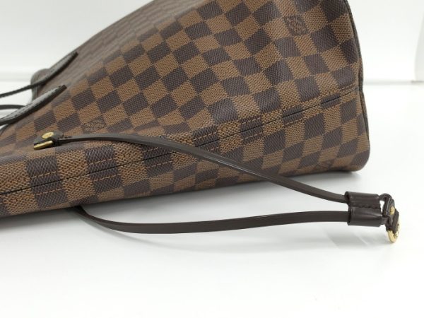 oplus 256 Louis Vuitton Neverfull MM Tote Damier Ebene Brown