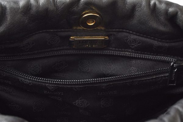 201122 1 4 lo 7 LOEWE Pochette Drawstring Type Shoulder Bag Black