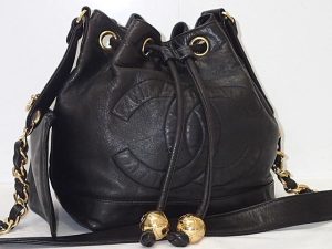 OLYMPUS DIGITAL CAMERA Chanel Matelassé Caviar Skin Chain Shoulder Bag Black