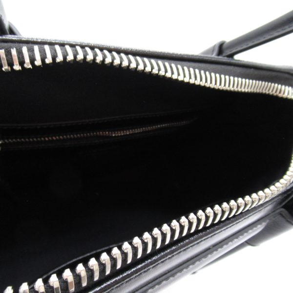 2101218003147 2 Givenchy Antigona Small Bag Black