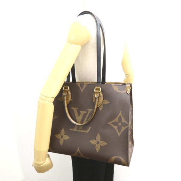 2106800542561 6 Louis Vuitton On The Go MM Tote Bag Monogram Brown