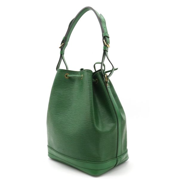 22331042 2 LOUIS VUITTON Noe shoulder bag green