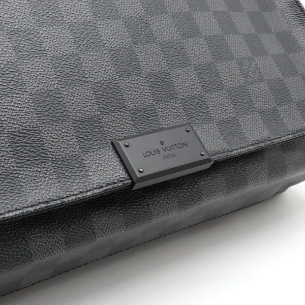 22370913 8 LOUIS VUITTON District MM Shoulder Bag Damier Graphite