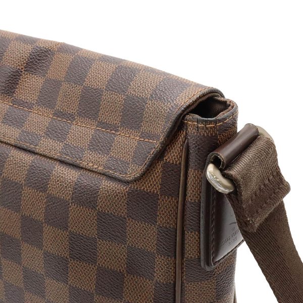 22371140 6 LOUIS VUITTON Damier District PM Crossbody Shoulder Bag