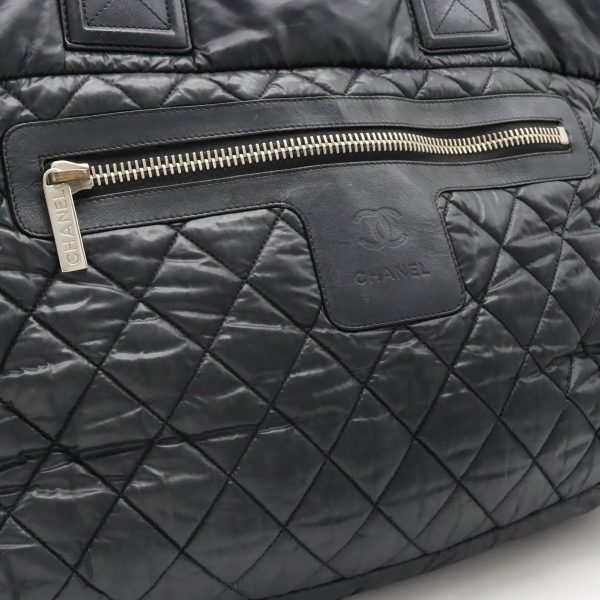 22390585 8 Chanel Coco Cocoon Medium Tote Quilted Nylon Black Red