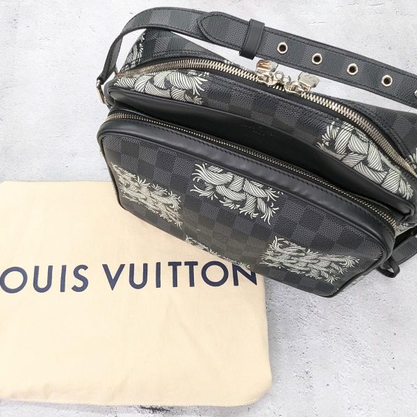 223 20 Louis Vuitton Nile PM Shoulder Bag Damier Graphite