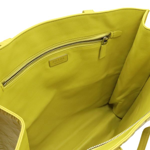 22400623 5 Prada Tote Shoulder Bag Wrinkled Nappa Antique Yellow