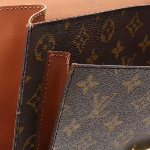 22401039 8 LOUIS VUITTON Monceau 28 Monogram