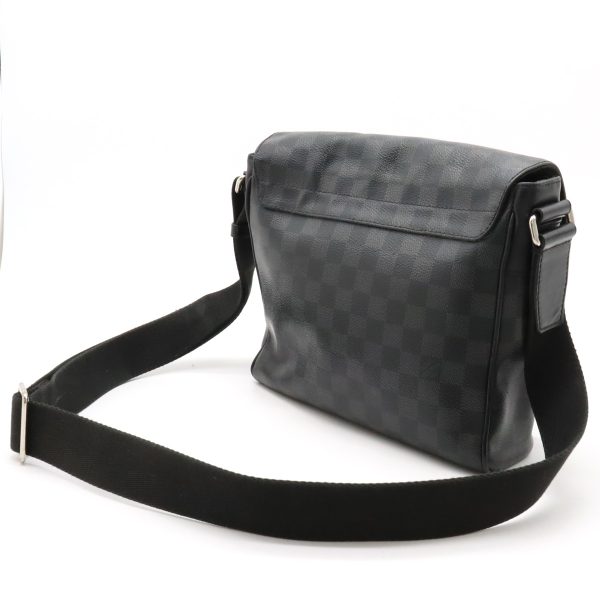 22410807 2 LOUIS VUITTON Messenger Crossbody Shoulder Bag