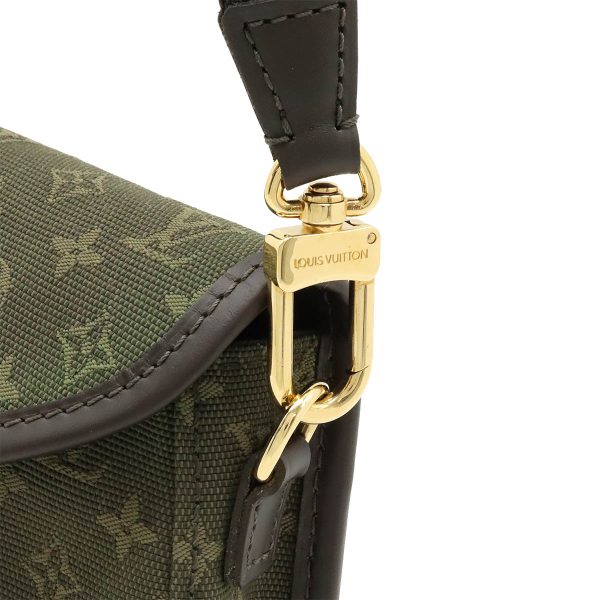 22420336 7 LOUIS VUITTON Mini Marjorie Shoulder bag Khaki Green