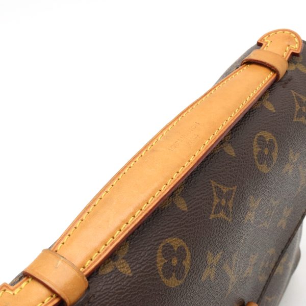 22440118 8 LOUIS VUITTON Pochette Metis MM Handbag 2WAY Monogram